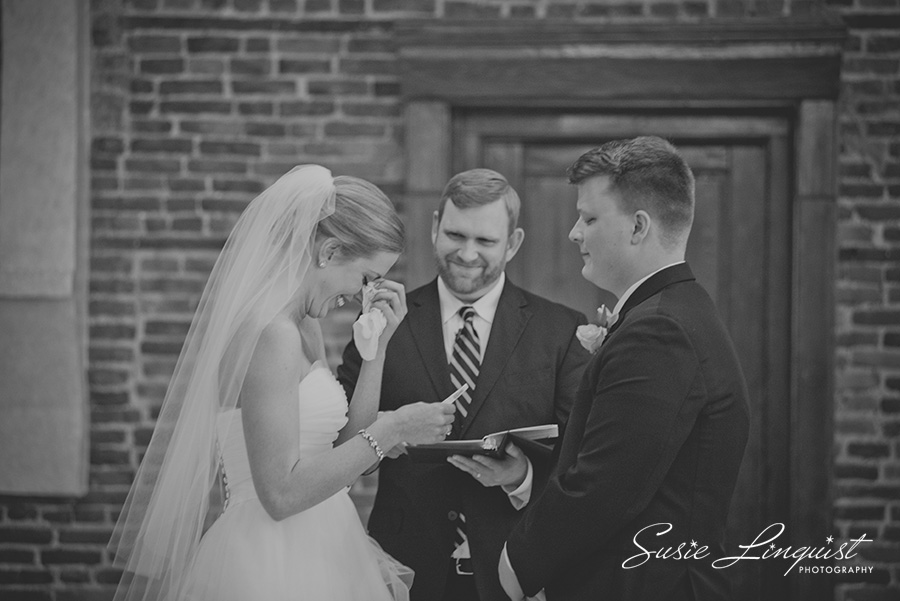 0021emotional wedding pictures
